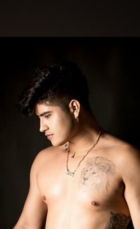 Alver P rez Guzm n naked star picture