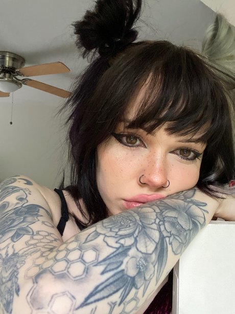 Billie_ model high quality gallery