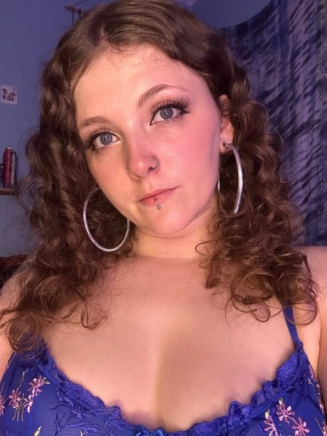 Aly Lee pornstar nudes archive