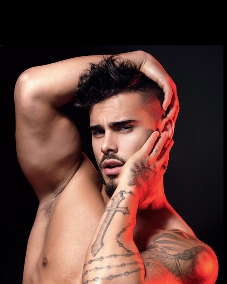 Alexis Descalzo castro top star pictures