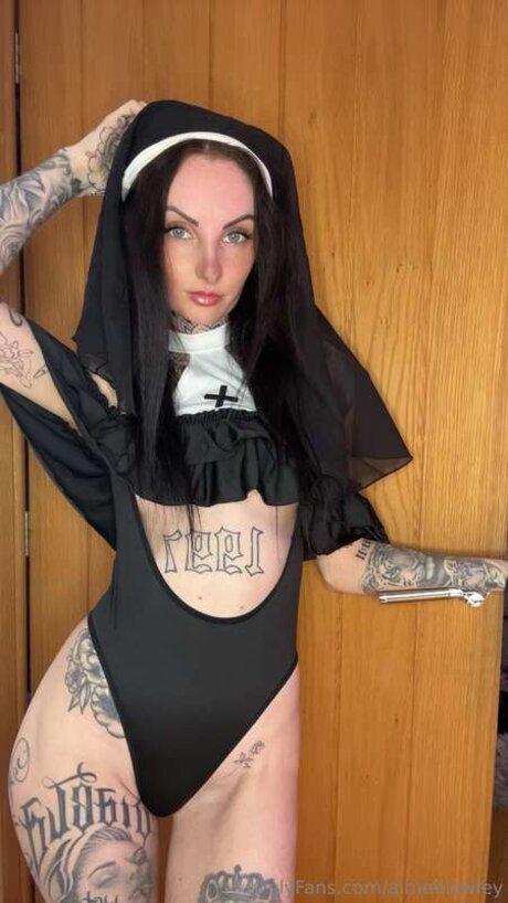 Aimee_ model exclusive img