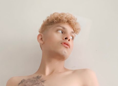 aimer l apollo model adult pics