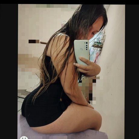 Ailyn_ pornstar top photo