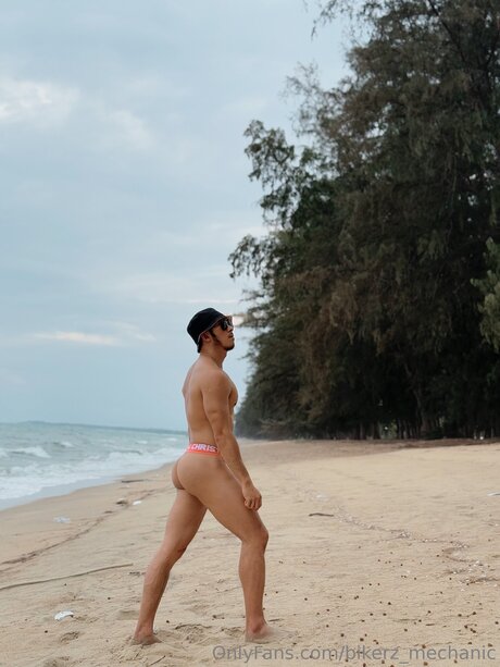 BANK model sexy gallery