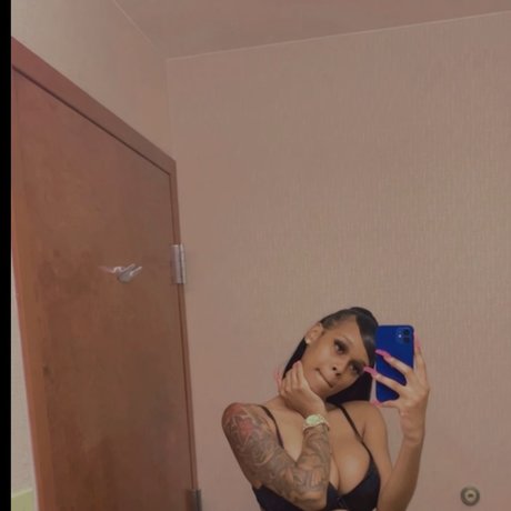 niya nice model image