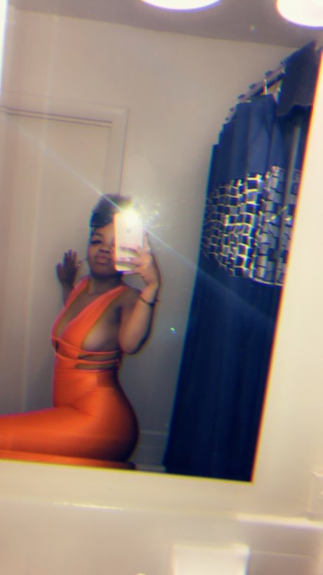 Nila Juicy pornstar sex photo