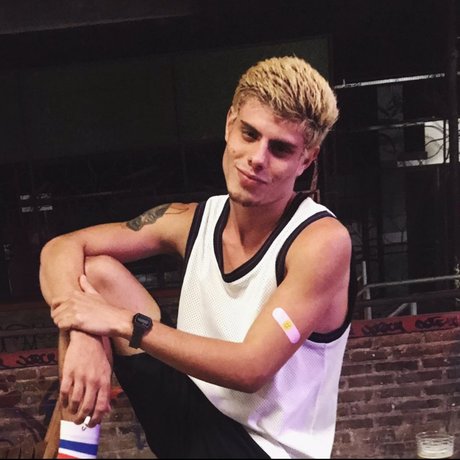 Niko 22 star hot archive