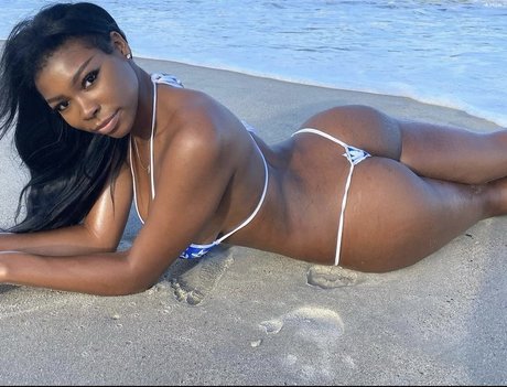 NIKKI SMIXX free star pictures