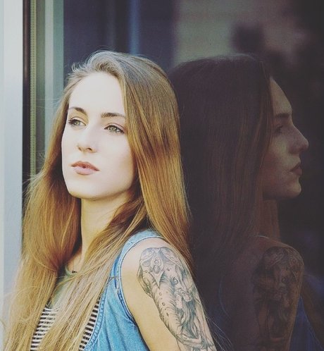 Cali Collins star adult img