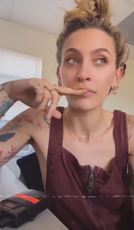 Paris Jackson pornstar nudes pic