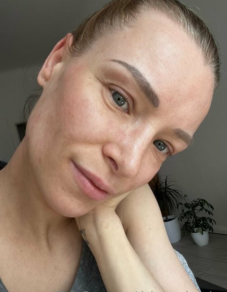 daisyvanheyden nudes star pic