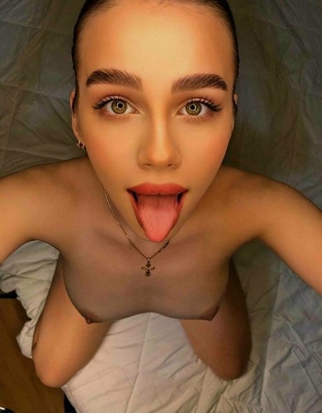 hannahswane erotic model galleries