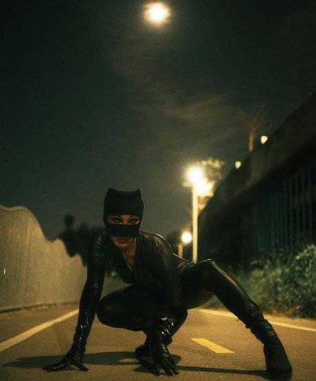 Kiera Please model adult pictures