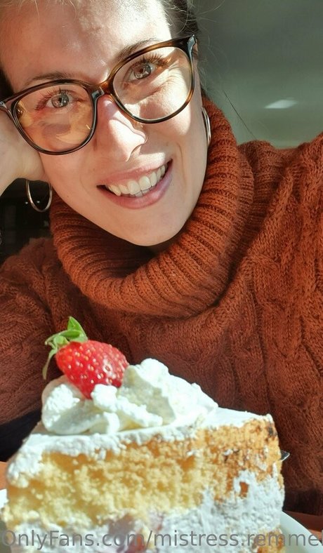 mistress remmel hd model picture