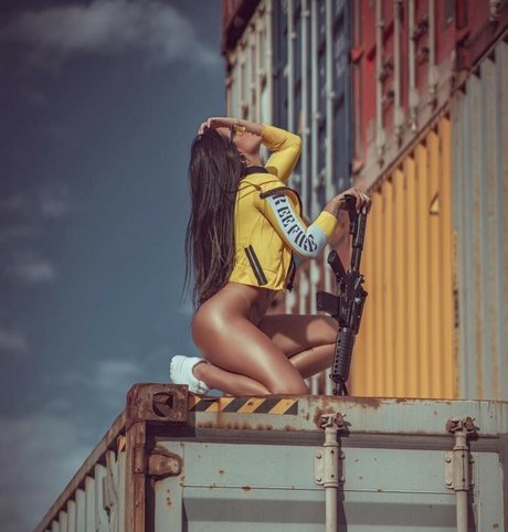 Kethellen Soares high quality star img