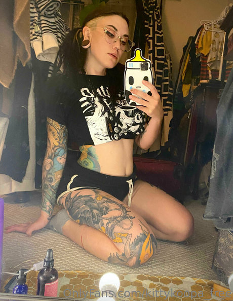 kittykoopa free pornstar naked gallery