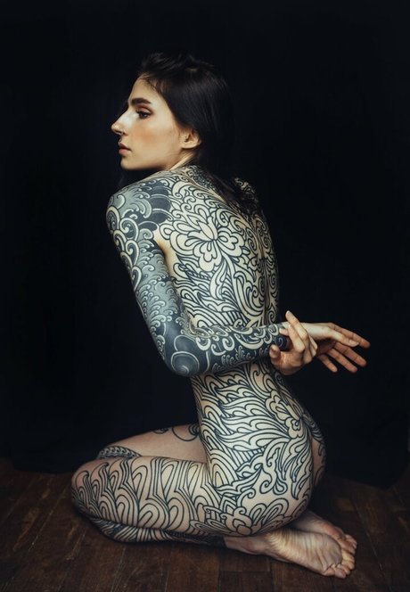 Noemie Doragon perfect model archive