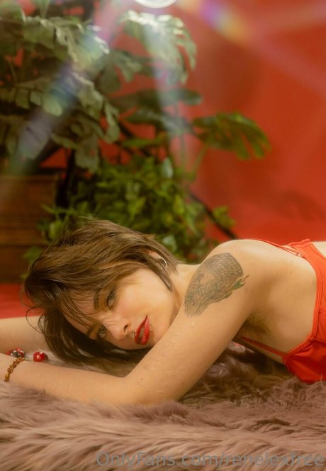 renelexfree star erotic pic