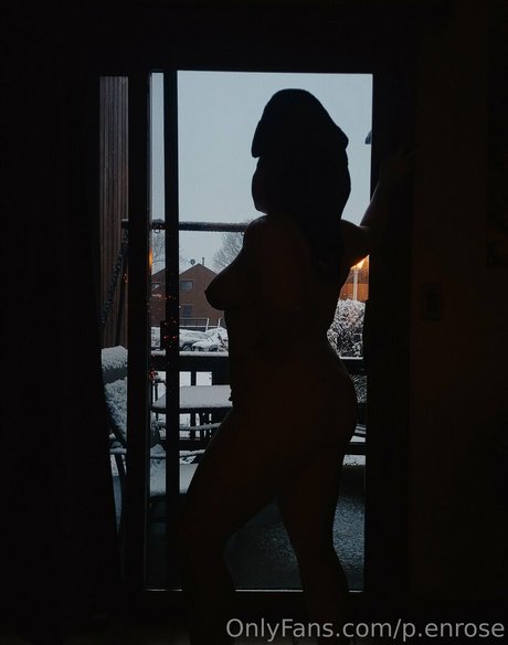 p enrose exclusive star img