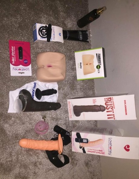 retweetcuckold pornographic actress archive