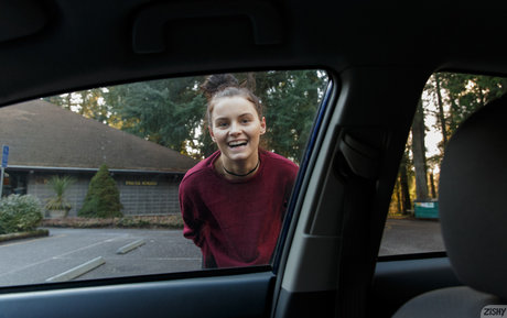 Nicoleshampoo adult model picture