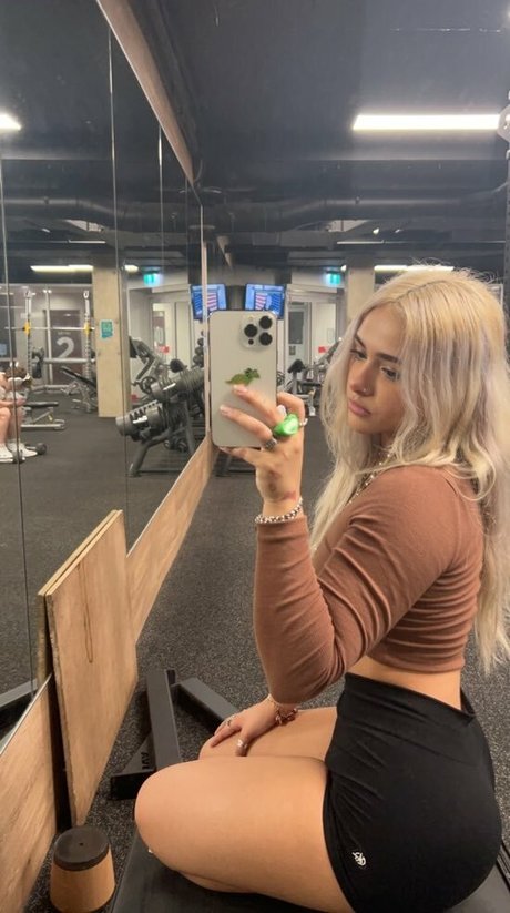 Demisux high quality star photo