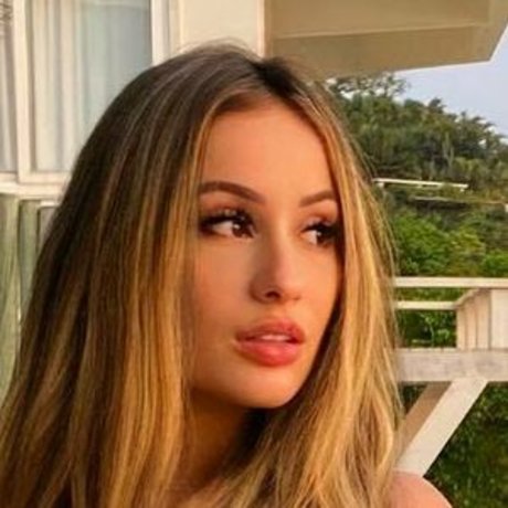 Amanda Beatriz star naked images