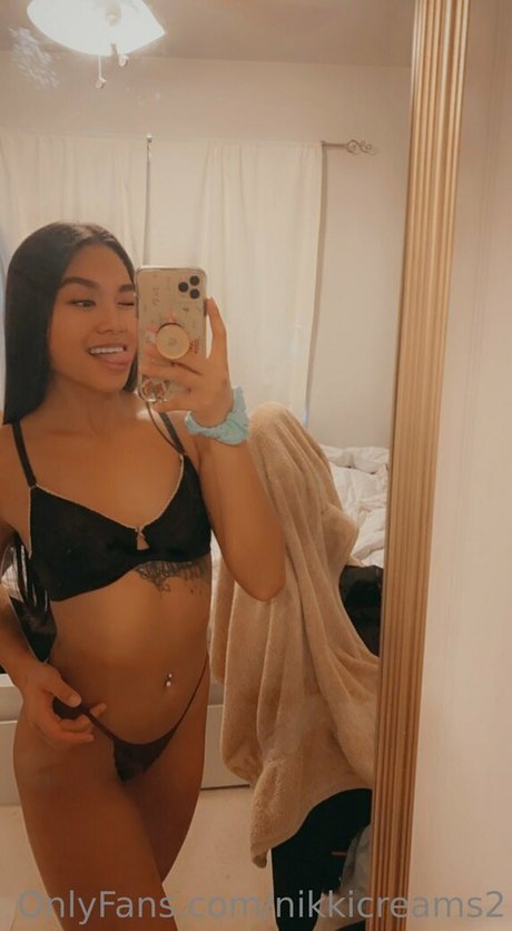 nikkicreams2 pretty model pics