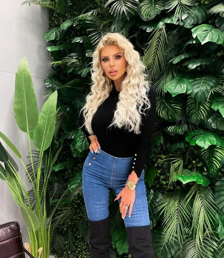 Lela Ceterova model hot photo