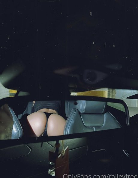 raileyfree hot pornstar image