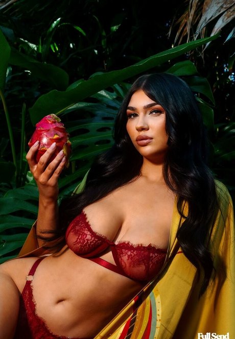 Aria Taylor pretty pornstar picture