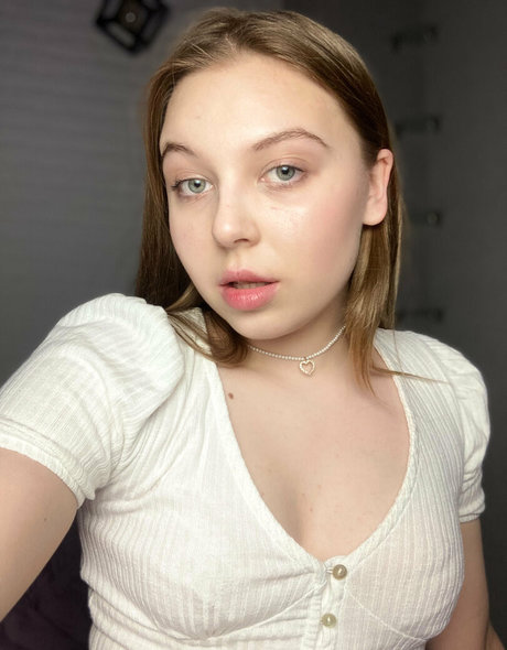 moon less nudes pornstar img