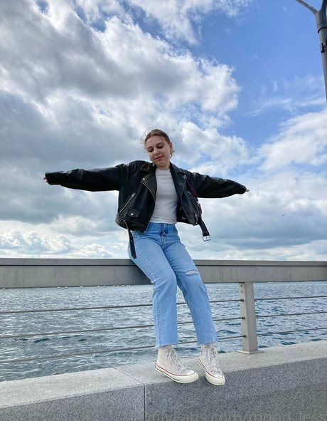 moon less model art pictures