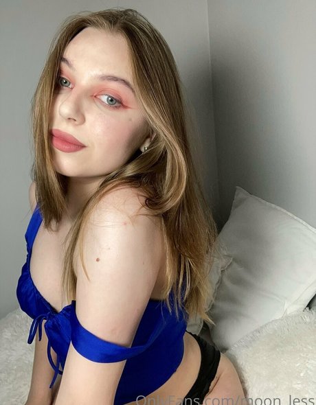 moon less exclusive model gallery