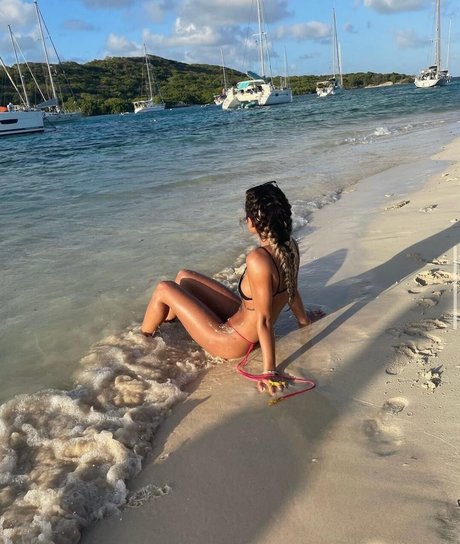 Julia Rose model nudes photo