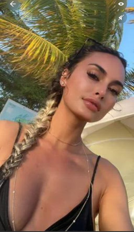 Julia Rose model adult pics