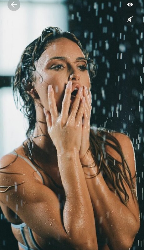 Julia Rose model best photo