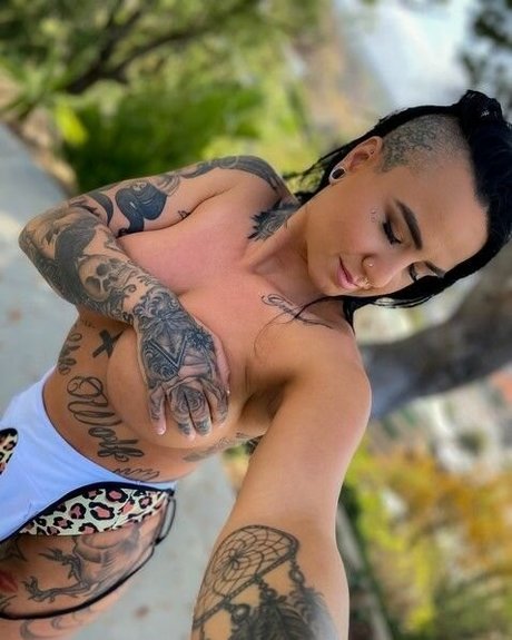 Ashleemma model exclusive pictures