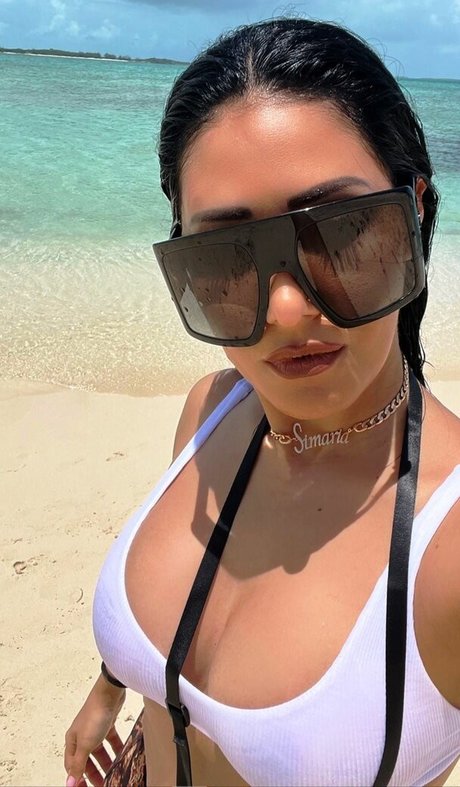 Simone E Simaria naked actress pic