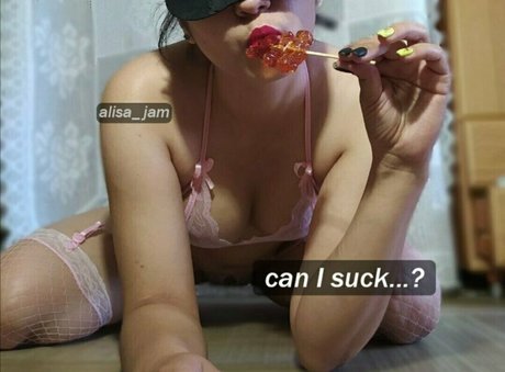 arianapetitte star pictures