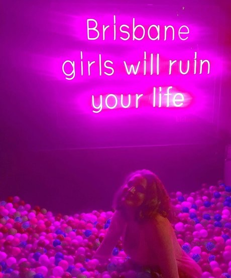 DakotaDoll sexy actress image