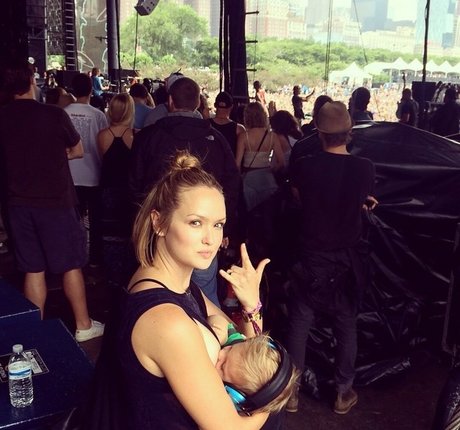 Kaylee DeFer model top pictures