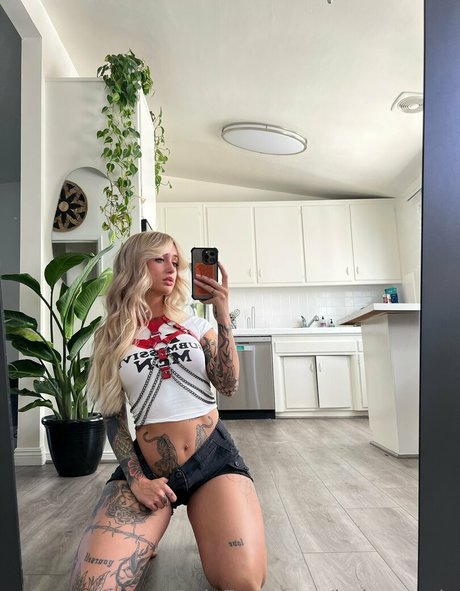 babyyessie pornstar art picture