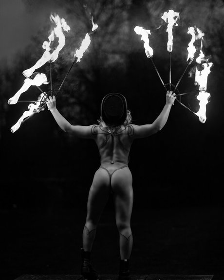 Hoopsydaisy porn actress archive