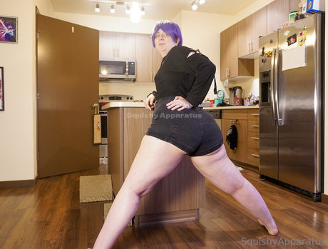 squishyfree model porn picture