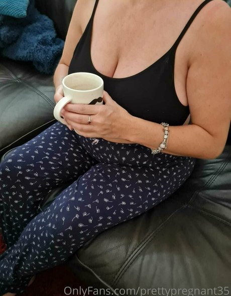 prettypregnant35 nude pornstar gallery