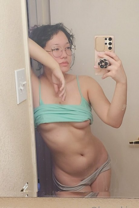 haruphine model pornographic images