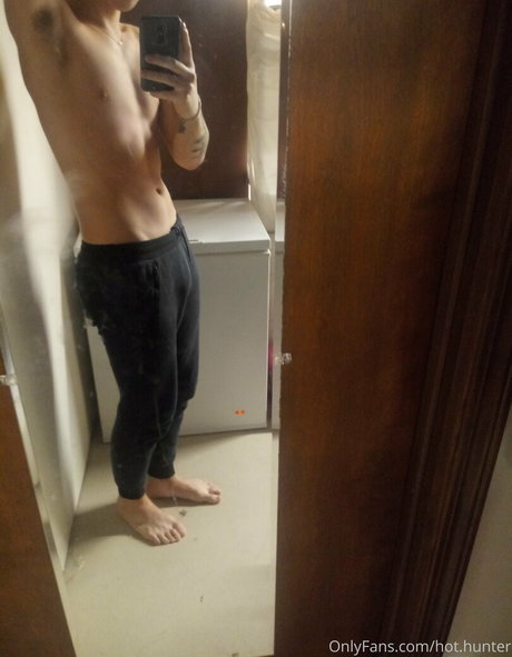 hot hunter model xxx pic