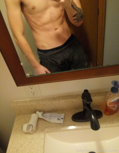 hot hunter hot model pictures