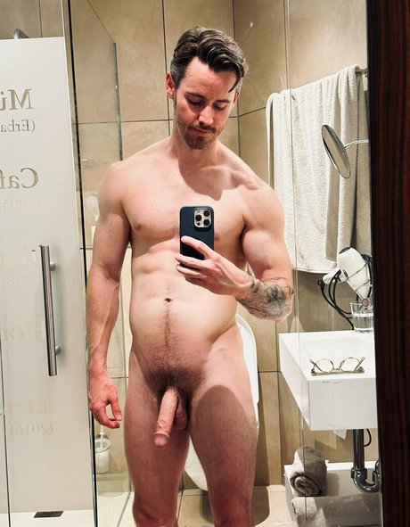 danbenson nude model picture